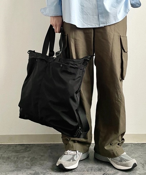 y/m by れぽすけ（イムバイレポスケ）の「ヘルメットBAG（ショルダーバッグ・メンズ・ブラック・FREE）」の10枚目の写真