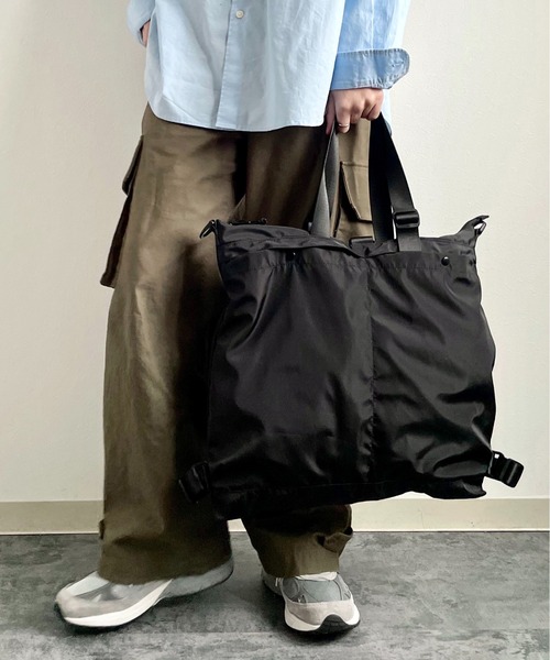 y/m by れぽすけ（イムバイレポスケ）の「ヘルメットBAG（ショルダーバッグ・メンズ・ブラック・FREE）」の19枚目の写真