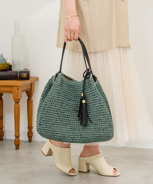 KATHARINE ROSS(キャサリンロス)の「【KATHARINE ROSS】タッセル2wayペーパービッグトートバッグ WEB限定(かごバッグ・レディース・ブラック/ダークブラウン/ベージュ/ブラウン/グレー/オレンジ/ブルーグリーン/グリーン/カーキ/ブルー/ピンク/ホワイト・MEDIUM)」の10枚目の写真