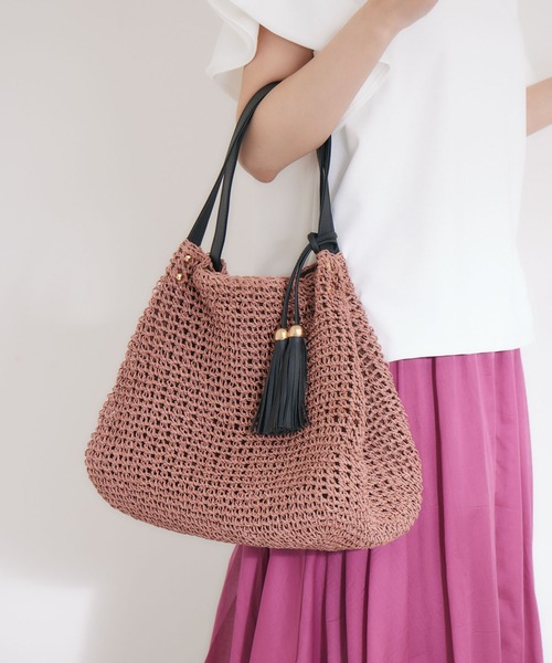 KATHARINE ROSS(キャサリンロス)の「【KATHARINE ROSS】タッセル2wayペーパービッグトートバッグ WEB限定(かごバッグ・レディース・ブラック/ダークブラウン/ベージュ/ブラウン/グレー/オレンジ/ブルーグリーン/グリーン/カーキ/ブルー/ピンク/ホワイト・MEDIUM)」の11枚目の写真