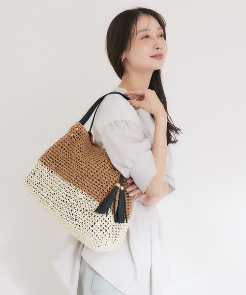 KATHARINE ROSS(キャサリンロス)の「【KATHARINE ROSS】タッセル2wayペーパービッグトートバッグ WEB限定(かごバッグ・レディース・ブラック/ダークブラウン/ベージュ/ブラウン/グレー/オレンジ/ブルーグリーン/グリーン/カーキ/ブルー/ピンク/ホワイト・MEDIUM)」の20枚目の写真