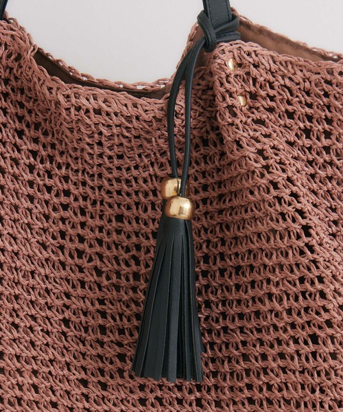 KATHARINE ROSS(キャサリンロス)の「【KATHARINE ROSS】タッセル2wayペーパービッグトートバッグ WEB限定(かごバッグ・レディース・ブラック/ダークブラウン/ベージュ/ブラウン/グレー/オレンジ/ブルーグリーン/グリーン/カーキ/ブルー/ピンク/ホワイト・MEDIUM)」の16枚目の写真