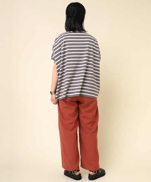 RNA-N(アールエヌエーエヌ)の「M2026 クルーネックスクエアボーダーT(Tシャツ/カットソー・レディース・ホワイト×ブラック/ブラック×ホワイト/グリーン系その他/グレー/ブルー・MEDIUM)」の17枚目の写真