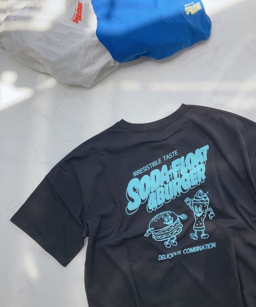 AS KNOW AS plus（アズノゥアズプラス）の「〇ジャンクフード 発泡プリントTシャツ（Tシャツ/カットソー・レディース・オフホワイト/ライトイエロー/オートミール/ブルー/ホワイト系2/ブラック系2/ブルー系2/アイボリー系2/ホワイト系3/ライトピンク/アイボリー系3/ブラック系3/ブルー系4/アイボリー系4/ブラック系4/ホワイト系4/ブラック系5/ブルー系6/アイボリー系6/ブラック系6/ホワイト系6/アイボリー系7/ブラック系7/パープル系7/アイボリー系8/ホワイト系8/ブルー系8/ブラック系8・FREE）」の7枚目の写真