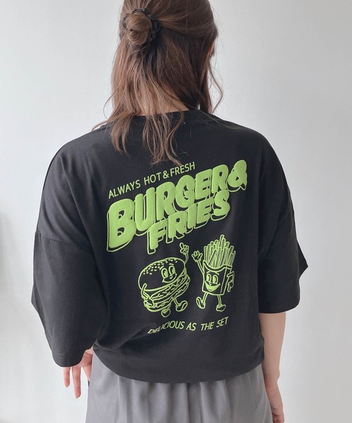 AS KNOW AS plus（アズノゥアズプラス）の「〇ジャンクフード 発泡プリントTシャツ（Tシャツ/カットソー・レディース・オフホワイト/ライトイエロー/オートミール/ブルー/ホワイト系2/ブラック系2/ブルー系2/アイボリー系2/ホワイト系3/ライトピンク/アイボリー系3/ブラック系3/ブルー系4/アイボリー系4/ブラック系4/ホワイト系4/ブラック系5/ブルー系6/アイボリー系6/ブラック系6/ホワイト系6/アイボリー系7/ブラック系7/パープル系7/アイボリー系8/ホワイト系8/ブルー系8/ブラック系8・FREE）」の10枚目の写真