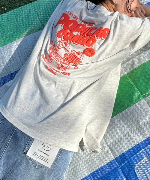 AS KNOW AS plus（アズノゥアズプラス）の「〇ジャンクフード 発泡プリントTシャツ（Tシャツ/カットソー・レディース・オフホワイト/ライトイエロー/オートミール/ブルー/ホワイト系2/ブラック系2/ブルー系2/アイボリー系2/ホワイト系3/ライトピンク/アイボリー系3/ブラック系3/ブルー系4/アイボリー系4/ブラック系4/ホワイト系4/ブラック系5/ブルー系6/アイボリー系6/ブラック系6/ホワイト系6/アイボリー系7/ブラック系7/パープル系7/アイボリー系8/ホワイト系8/ブルー系8/ブラック系8・FREE）」の17枚目の写真