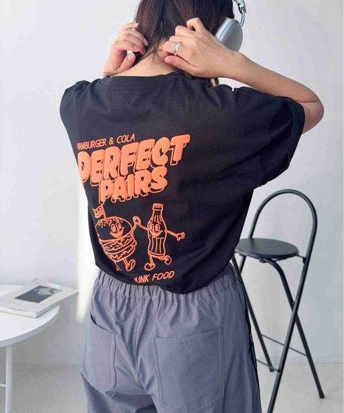 AS KNOW AS plus（アズノゥアズプラス）の「〇ジャンクフード 発泡プリントTシャツ（Tシャツ/カットソー・レディース・オフホワイト/ライトイエロー/オートミール/ブルー/ホワイト系2/ブラック系2/ブルー系2/アイボリー系2/ホワイト系3/ライトピンク/アイボリー系3/ブラック系3/ブルー系4/アイボリー系4/ブラック系4/ホワイト系4/ブラック系5/ブルー系6/アイボリー系6/ブラック系6/ホワイト系6/アイボリー系7/ブラック系7/パープル系7/アイボリー系8/ホワイト系8/ブルー系8/ブラック系8/ブラック系9/アイボリー系9/パープル系9/ホワイト系9/ブルー系その他/ブラック系その他/ホワイト系その他/ベージュ系その他/ホワイト系その他2/ブラック系その他2/ベージュ系その他2/ピンク系その他2・FREE）」の11枚目の写真