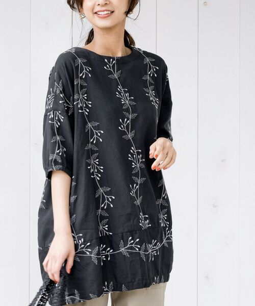 rps（アールピーエス）の「リーフ刺繍７分袖チュニック（チュニック・レディース・アイボリー/チャコールグレー/オフホワイト・フリー）」の3枚目の写真