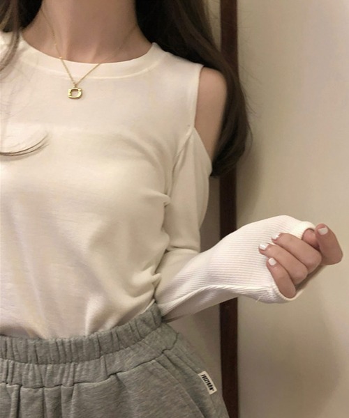 ANOTHER S(アナザーエス)の「オフショルダーカットソー(Tシャツ/カットソー・レディース・ホワイト/ブラック/グレー/ピンク・FREE)」の8枚目の写真