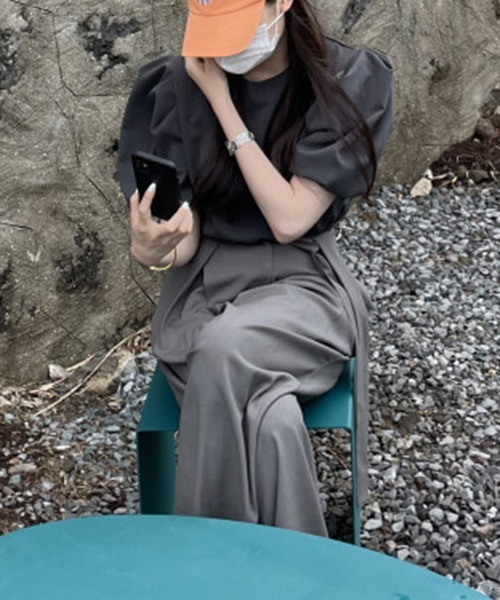 FREE STYLISTS(フリー スタイリスト)の「YUGA_YGMC ハイウエスト アシンメトリータック ワイドレングスパンツ(その他パンツ・レディース・ブラック/グレー/ベージュ・S/M/L)」の11枚目の写真