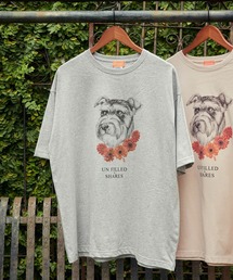 UN-FILLED（アンフィルド）の「mt8551-GERBERA DOG BIG-T - Schnauzer Tシャツ（Tシャツ/カットソー）」