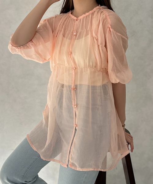 apres jour clair（アプレジュールクレア）の「【apres jour clair】シアーギャザーブラウス【ZOZOTOWN限定アイテム】（シャツ/ブラウス・レディース・ピンク/アイボリー/オフホワイト・フリー/X-LARGE）」の3枚目の写真