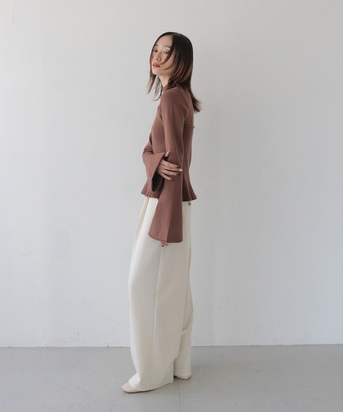 CLEIO（クレイオ）の「【CLEIO】ビスチェツインベルスリーブニット/BUSTIER DESIGN BELL SLEEVE KNITTED/982-11603（ニット/セーター・レディース・ブラウン/ベージュ/アイボリー・FREE）」の6枚目の写真