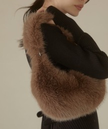 Emｍa Fur handle バッグ