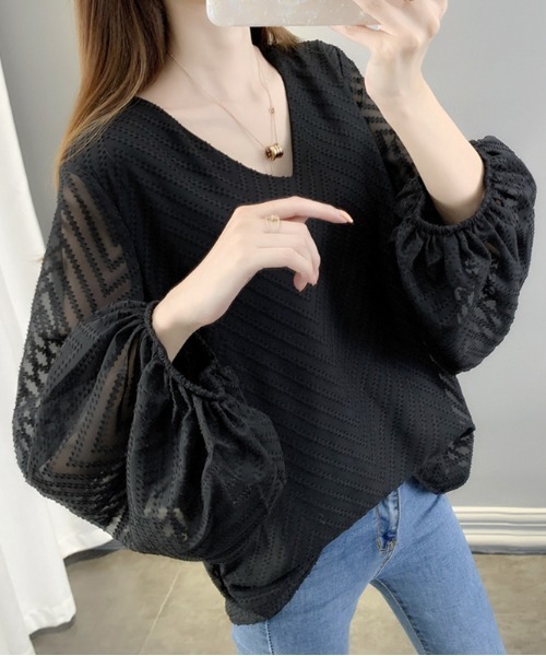 COCOMOMO(ココモモ)の「透け感バルーンスリーブVネックブラウス(シャツ/ブラウス・レディース・ブラック/ホワイト・L/M)」の9枚目の写真