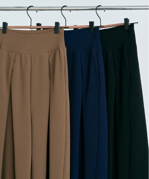 kirakiraShop(キラキラショップ)の「「mochiz」全方向 ストレッチ タック ワイドパンツ(その他パンツ・レディース・ネイビー/ベージュ/ブラック/ライトベージュ/チャコール・L/M)」の21枚目の写真