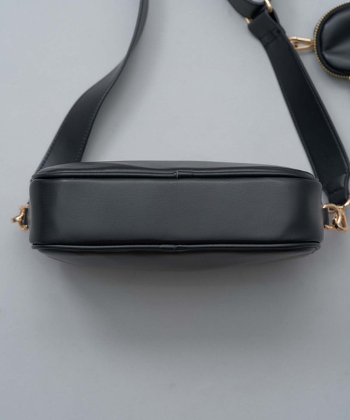 one after another NICE CLAUP(ワンアフターアナザーナイスクラップ)の「NCエンブレム付きボディーバッグ(ボディバッグ/ウエストポーチ・レディース・アイボリー/ブラック/シルバー・FREE)」の8枚目の写真