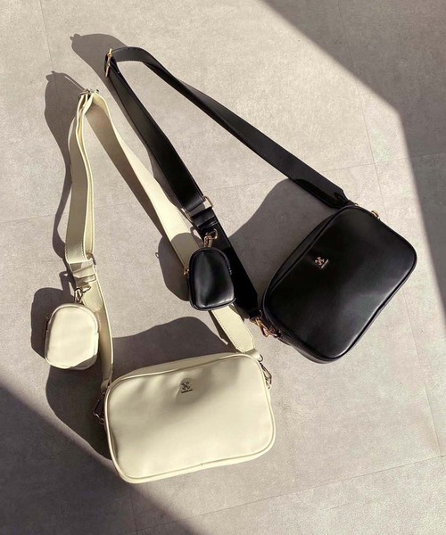 one after another NICE CLAUP(ワンアフターアナザーナイスクラップ)の「NCエンブレム付きボディーバッグ(ボディバッグ/ウエストポーチ・レディース・アイボリー/ブラック/シルバー・FREE)」の13枚目の写真