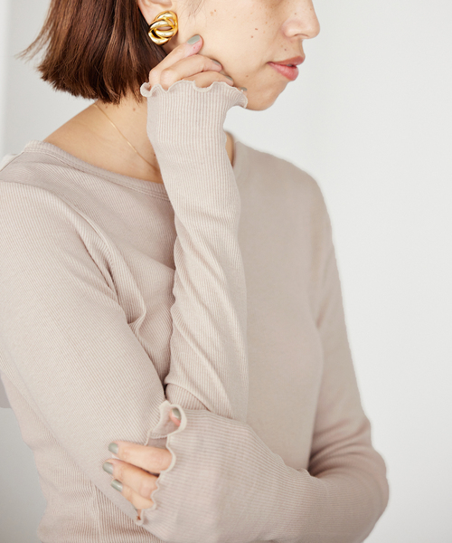 IENA（イエナ）の「CO/SE テレコプルオーバー（Tシャツ/カットソー・レディース・ホワイト/ベージュ/パープル・FREE）」の2枚目の写真