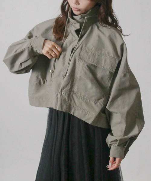 Social GIRL（ソーシャルガール）の「スタンドショートジャケット（マウンテンパーカー・レディース・アイボリー/グレイッシュベージュ/カーキ/ブラック・M/L）」の4枚目の写真