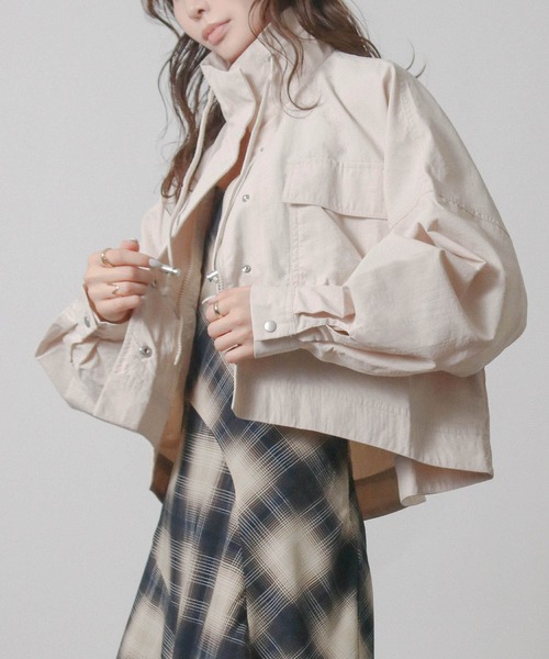 Social GIRL（ソーシャルガール）の「スタンドショートジャケット（マウンテンパーカー・レディース・アイボリー/グレイッシュベージュ/カーキ/ブラック・M/L）」の21枚目の写真