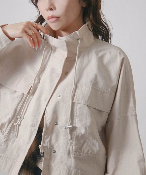 Social GIRL（ソーシャルガール）の「スタンドショートジャケット（マウンテンパーカー・レディース・アイボリー/グレイッシュベージュ/カーキ/ブラック・M/L）」の20枚目の写真