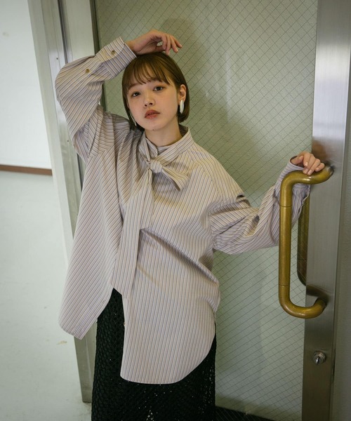 KBF（ケイビーエフ）の「ボウタイロングシャツ（シャツ/ブラウス・レディース・ベージュ系その他/ブルー系その他・ONE）」の10枚目の写真