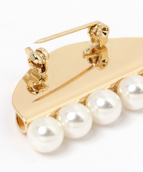 studio CLIP（スタディオクリップ）の「ゴールドプレートパールブローチ（ブローチ/コサージュ・レディース・その他1・FREE）」の4枚目の写真