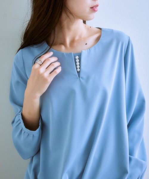 7days Life Styling（セブンデイズライフスタイリング）の「フロントタック2WAYブラウス（しわになりにくい・UVカット・タンブル乾燥OK）（シャツ/ブラウス・レディース・オフホワイト/ブラック/サックスブルー/ベージュ・S/M/L/LL）」の16枚目の写真