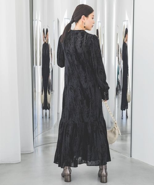 JEANASIS（ジーナシス）の「【WEB・一部店舗限定】ソデボリュームシアードレス/108725（ドレス・レディース・ブラック/ベージュ系その他・FREE）」の16枚目の写真