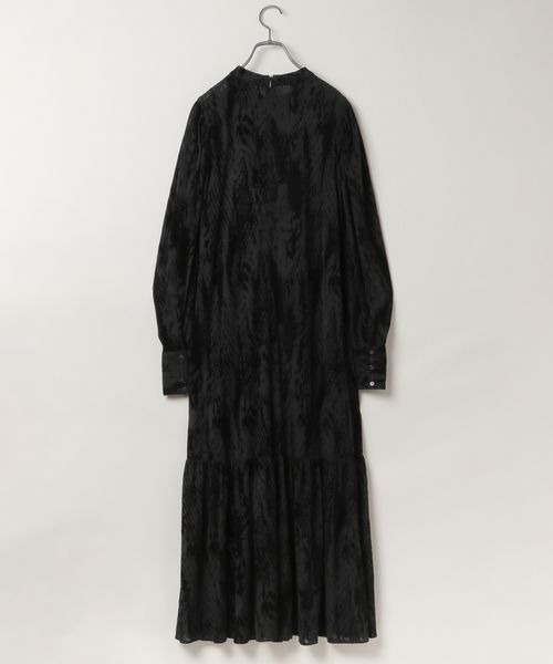 JEANASIS（ジーナシス）の「【WEB・一部店舗限定】ソデボリュームシアードレス/108725（ドレス・レディース・ブラック/ベージュ系その他・FREE）」の14枚目の写真