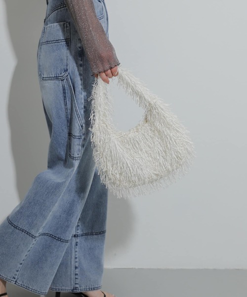 SENSE OF PLACE by URBAN RESEARCH（センスオブプレイスバイアーバンリサーチ）の「フリンジハンドバッグ（ハンドバッグ・レディース・ミント/アイボリー/ブラック・ONE）」の4枚目の写真
