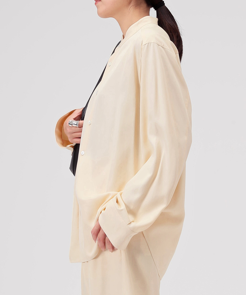 AP STUDIO（エーピーストゥディオ）の「VIS ツイルシャツ（シャツ/ブラウス・レディース・イエロー/ブラック・FREE）」の3枚目の写真