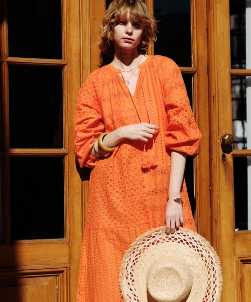 Doux archives(ドゥアルシーヴ)の「コットンレースカフタンワンピース(ワンピース・レディース・オフホワイト/ブラック/オレンジ・FREE)」の21枚目の写真