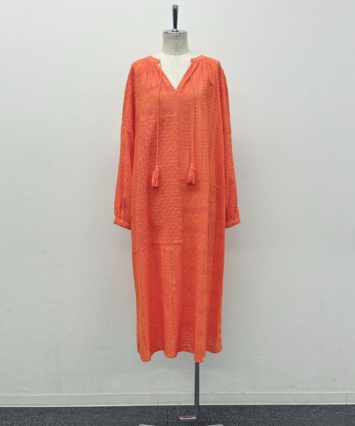 Doux archives(ドゥアルシーヴ)の「コットンレースカフタンワンピース(ワンピース・レディース・オフホワイト/ブラック/オレンジ・FREE)」の10枚目の写真