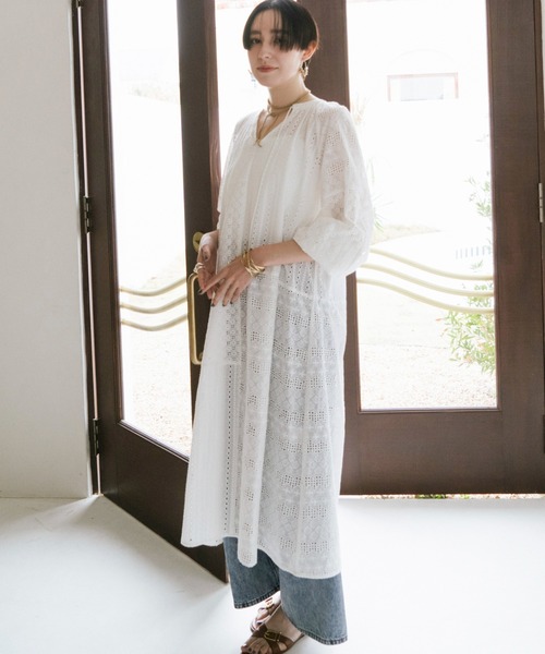 Doux archives(ドゥアルシーヴ)の「コットンレースカフタンワンピース(ワンピース・レディース・オフホワイト/ブラック/オレンジ・FREE)」の6枚目の写真