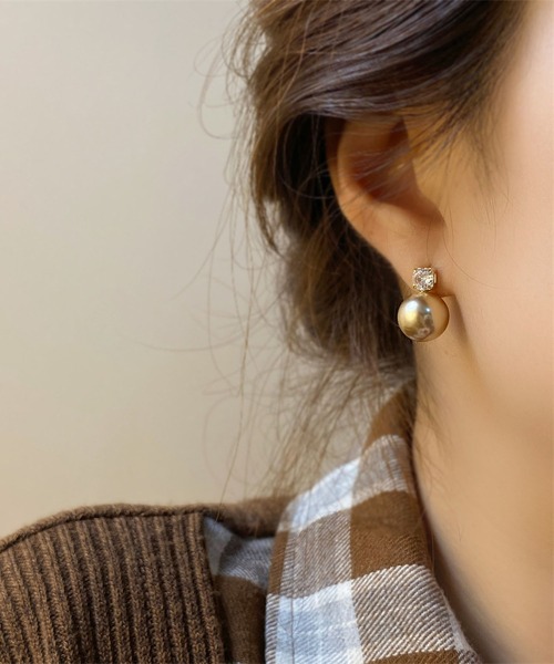 LA VORAGINE(ラ ヴォラジネ)の「アレルギー対応パールビジューピアス(ピアス(両耳用)・レディース・シャンパン/ホワイト/グレー・FREE)」の13枚目の写真