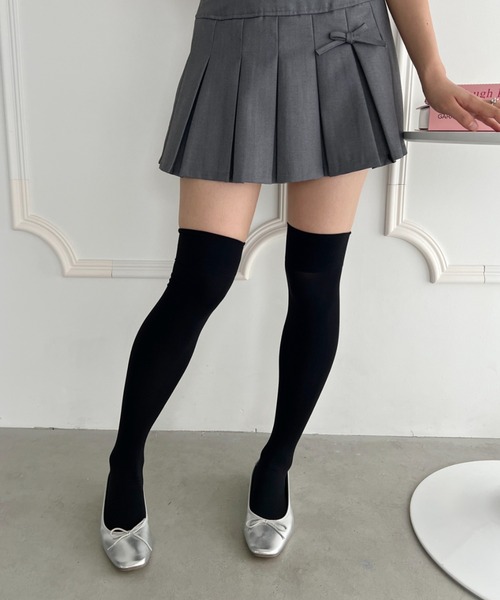 Loueme（ルエム）の「【滑り止め付き】ニーハイソックス（ソックス/靴下・レディース・グレー/ブラック/ホワイト/ベージュ・FREE）」の8枚目の写真