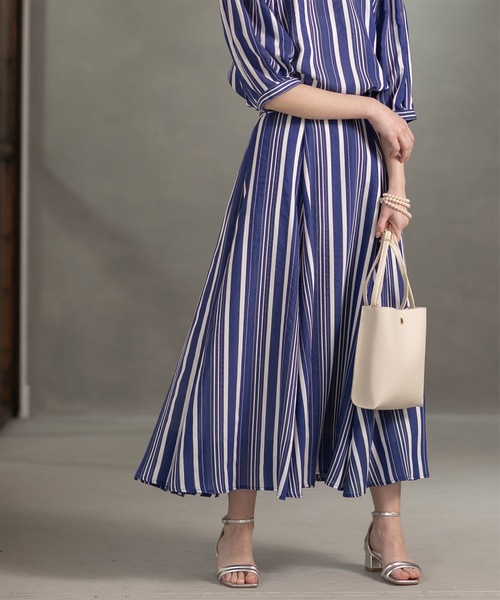 OPAQUE.CLIP（オペークドットクリップ）の「◆シアーストライプフレアスカート【手洗い可】（スカート・レディース・ライトイエロー系3/ブルー系その他4・40/38/42/36）」の2枚目の写真