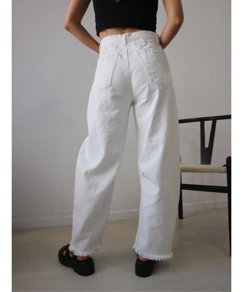 TRUNC（トランクエイティーエイト）の「Denim Curve Pants（デニムパンツ・レディース・ブルー/ホワイト・FREE）」の18枚目の写真