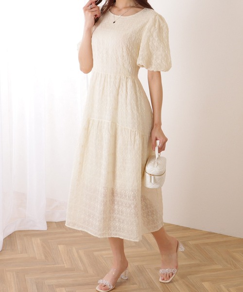 Lace Ladies(レースレディース)の「フレンチ レース パフスリーブ ティアード ギャザー ワンピース(ワンピース・レディース・アイボリー・S/M/XL)」の11枚目の写真