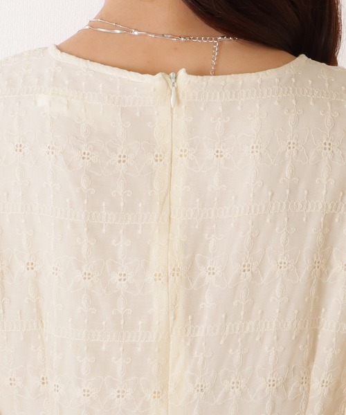 Lace Ladies(レースレディース)の「フレンチ レース パフスリーブ ティアード ギャザー ワンピース(ワンピース・レディース・アイボリー・S/M/XL)」の4枚目の写真