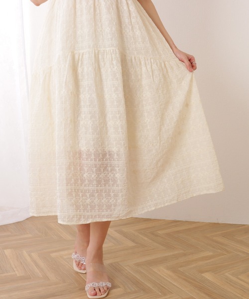 Lace Ladies(レースレディース)の「フレンチ レース パフスリーブ ティアード ギャザー ワンピース(ワンピース・レディース・アイボリー・S/M/XL)」の7枚目の写真