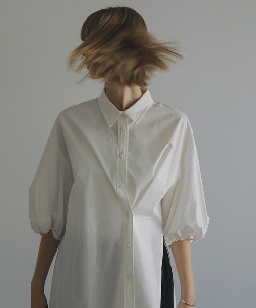 MANOF（マノフ）の「BALOON SLEEVE SHIRT（シャツ/ブラウス・レディース・ホワイト/ブラック・FREE）」の2枚目の写真