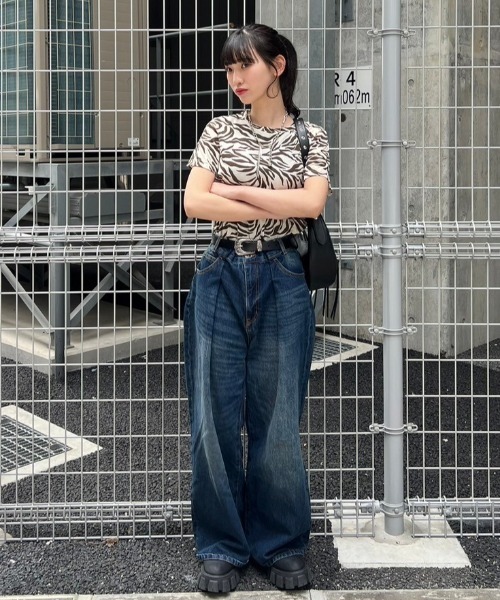 tシャツ 「ZOZO限定」スタッズ トップス カットソー レディース セール】新色追加/ダメージ風星柄トップス（Tシャツ/カットソー