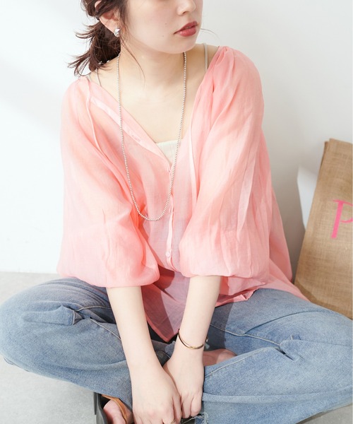 natural couture(ナチュラルクチュール)の「【WEB限定】シアーローンボリュームスリーブブラウス(シャツ/ブラウス・レディース・ブラック/イエロー/ピンク/オフホワイト・FREE)」の4枚目の写真