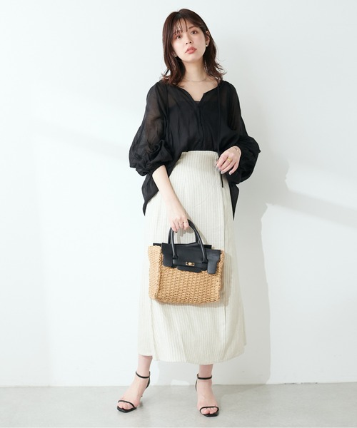 natural couture(ナチュラルクチュール)の「【WEB限定】シアーローンボリュームスリーブブラウス(シャツ/ブラウス・レディース・ブラック/イエロー/ピンク/オフホワイト・FREE)」の17枚目の写真