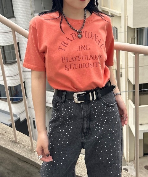 PAGEBOY(ページボーイ)の「アソートグラフィックT(Tシャツ/カットソー・レディース・チェリーピンク/ブラック/オフホワイト/ブルー・FREE)」の4枚目の写真