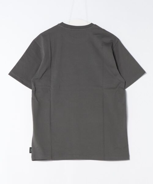 PUMA(プーマ)の「PUMA プーマ ユニセックス GRAPHICS ウィニング Tシャツ(Tシャツ/カットソー・メンズ・グレー系その他/ホワイト・X-LARGE/LARGE/MEDIUM/SMALL)」の4枚目の写真