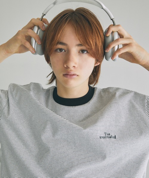 The unormwind（ザアンノームワインド）の「胸刺繍ロゴ半袖Tシャツ無地/ボーダー裾ドローコード（Tシャツ/カットソー・メンズ・グレー/ホワイト系/ブラック/ブラック系/ホワイト・S/M/L/XL）」の17枚目の写真
